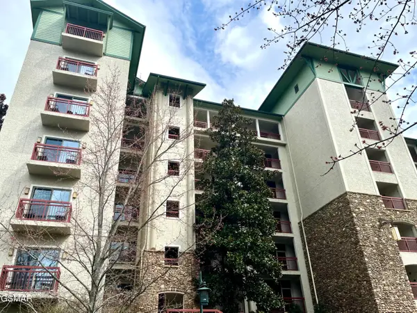 212 Dollywood Lane #155, Pigeon Forge, TN 37863