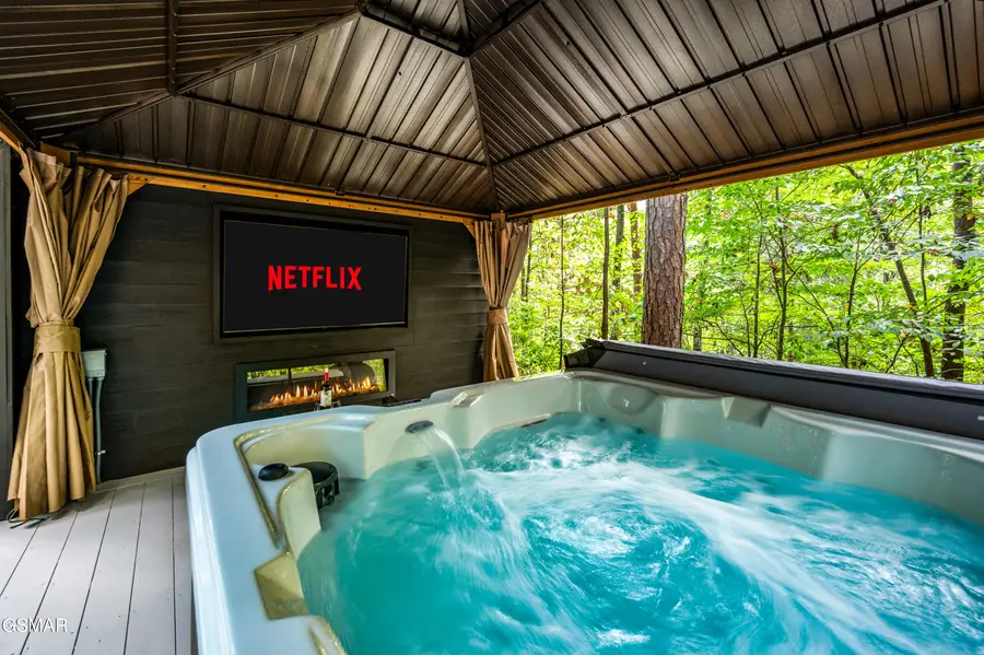 3746 Old Thomas Cross Road, Sevierville, TN 37876 - #2