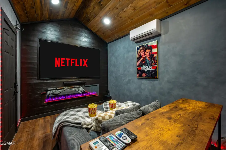 3746 Old Thomas Cross Road, Sevierville, TN 37876 - #3