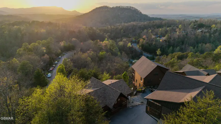 1650 Pinewood Way, Sevierville, TN 37862 - #2