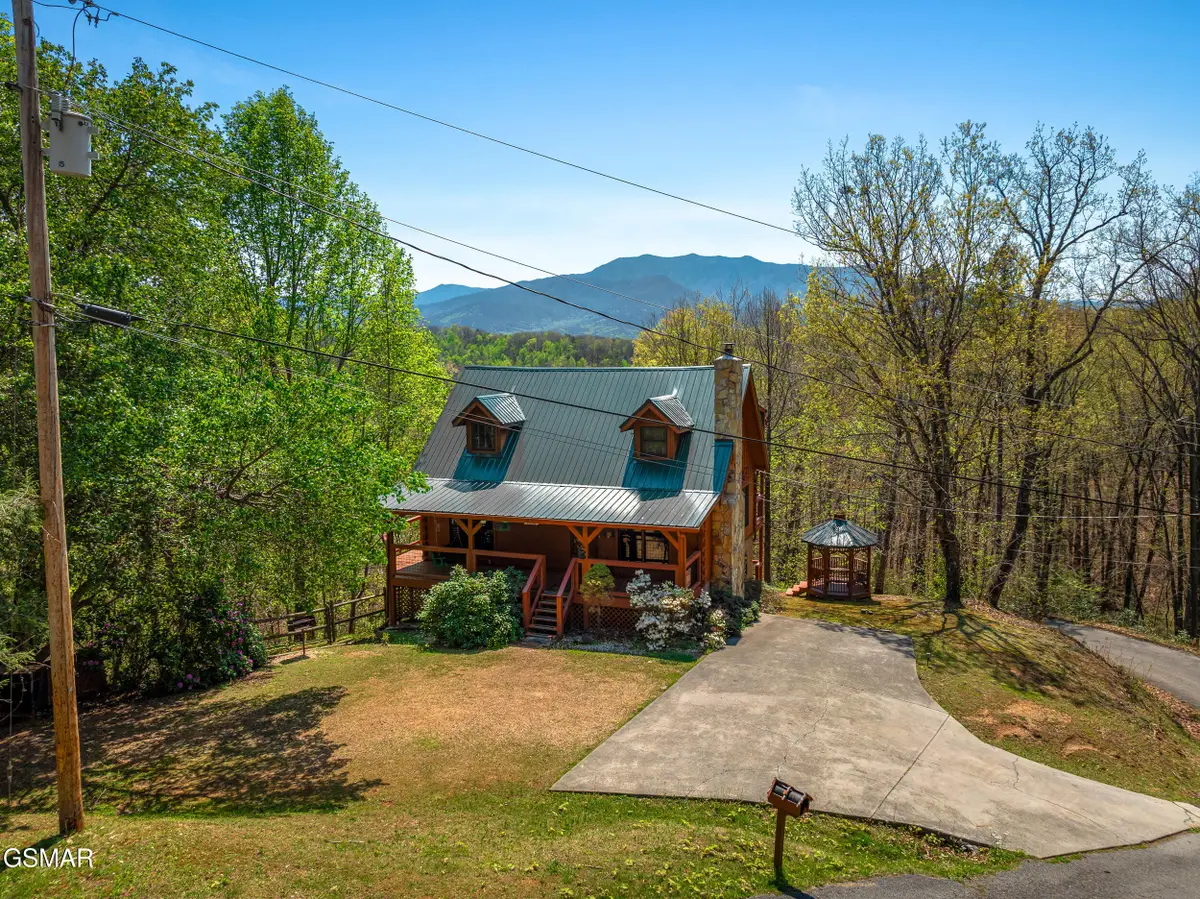 1855 Spring Hill Drive, Sevierville, TN 37876 - #1