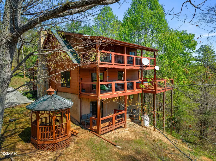 1855 Spring Hill Drive, Sevierville, TN 37876 - #3