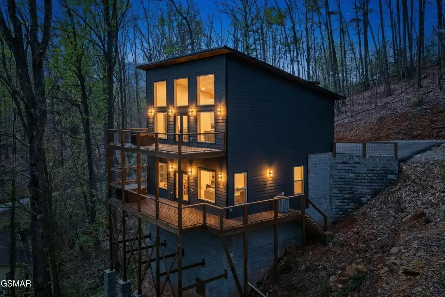 640 Carter Plaza, Gatlinburg, TN 37738 - #2