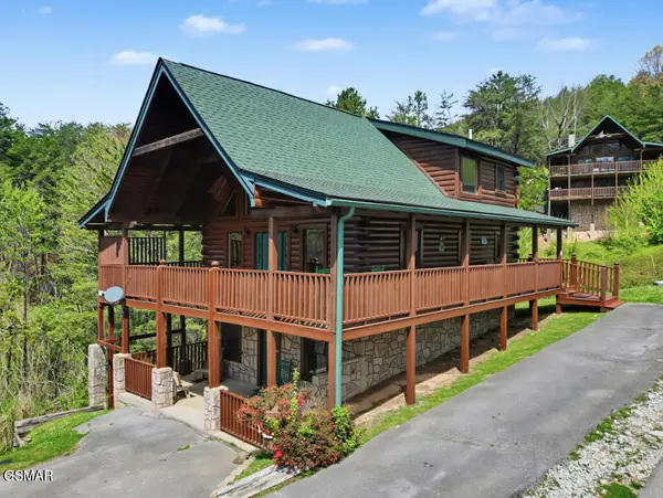 1984 E Mountain View Way, Sevierville, TN 37862