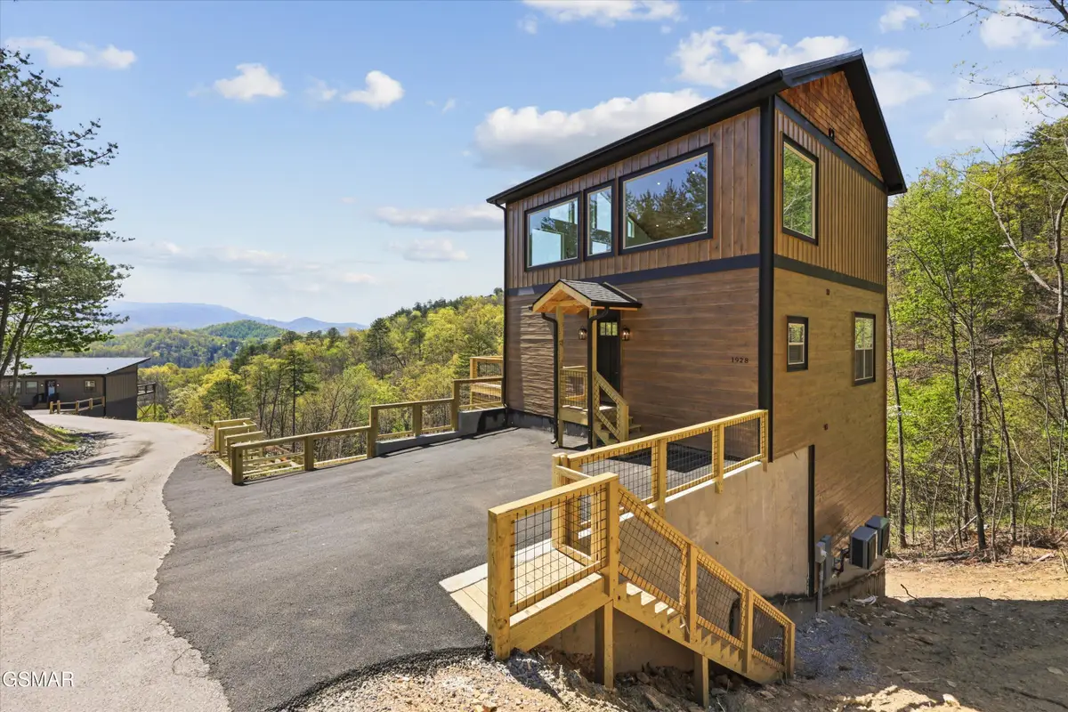 1928 E Mountain View Way, Sevierville, TN 37876 - #1