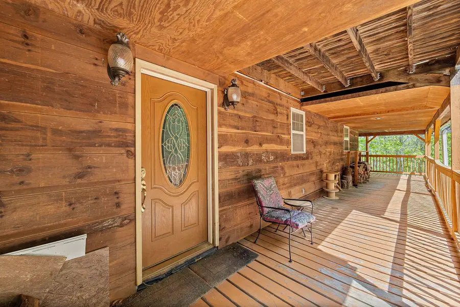 3640 Vixen Way, Cosby, TN 37722 - #2