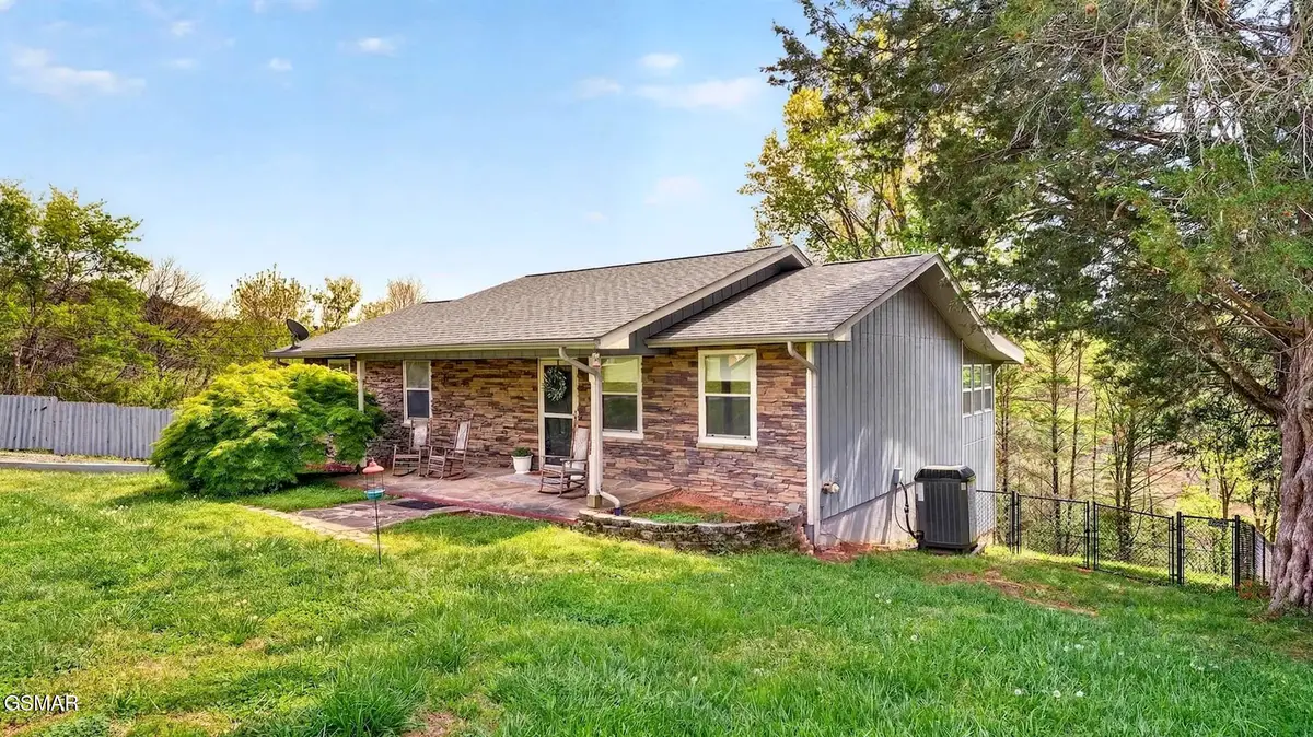 1214 Cherokee Circle Drive, Sevierville, TN 37862 - #1