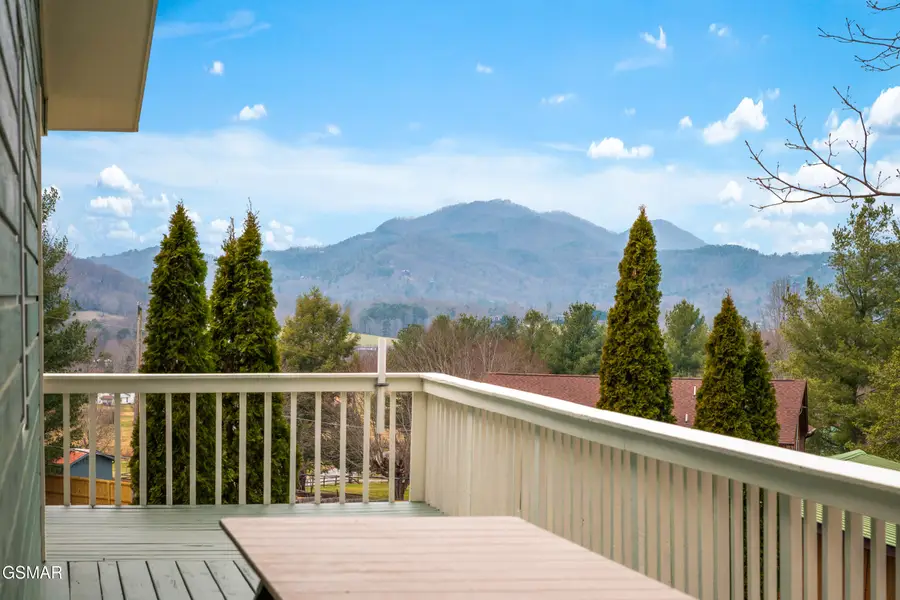 3401 Barber Way, Sevierville, TN 37862 - #2