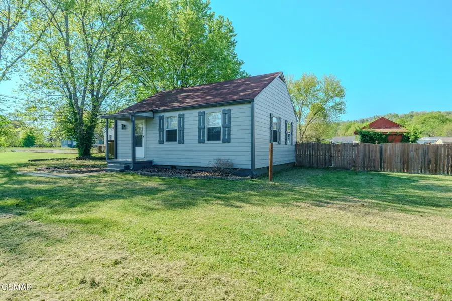 3703 Fairmont Boulevard, Knoxville, TN 37917 - #2