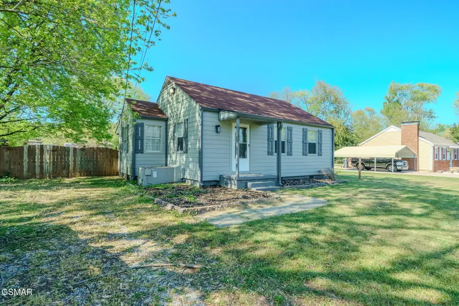 3703 Fairmont Boulevard, Knoxville, TN 37917 - #3