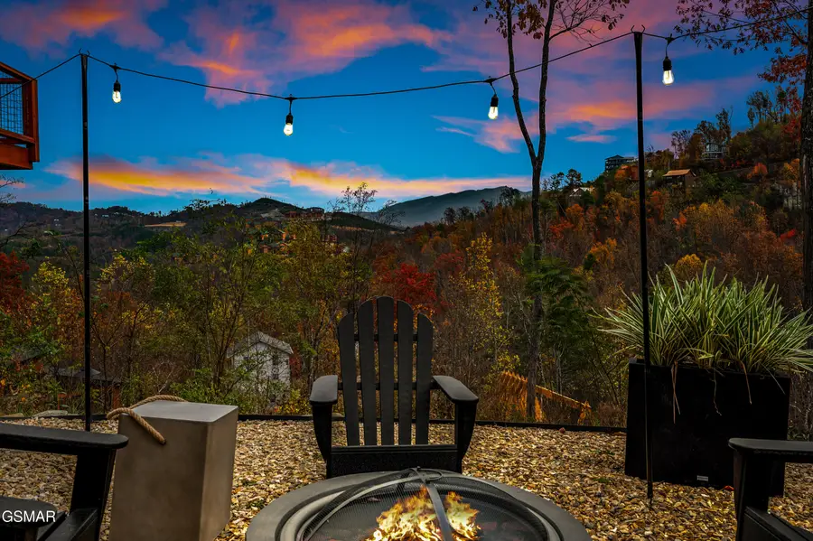 714 Pinecrest Drive, Gatlinburg, TN 37738 - #2