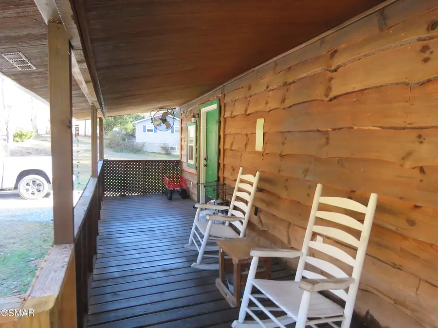 446 Lovers Lane, Townsend, TN 37882 - #2