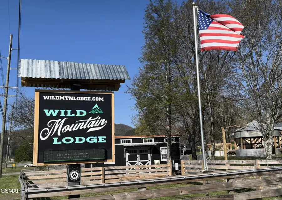 3804 Wears Valley Road, Sevierville, TN 37862 - #2