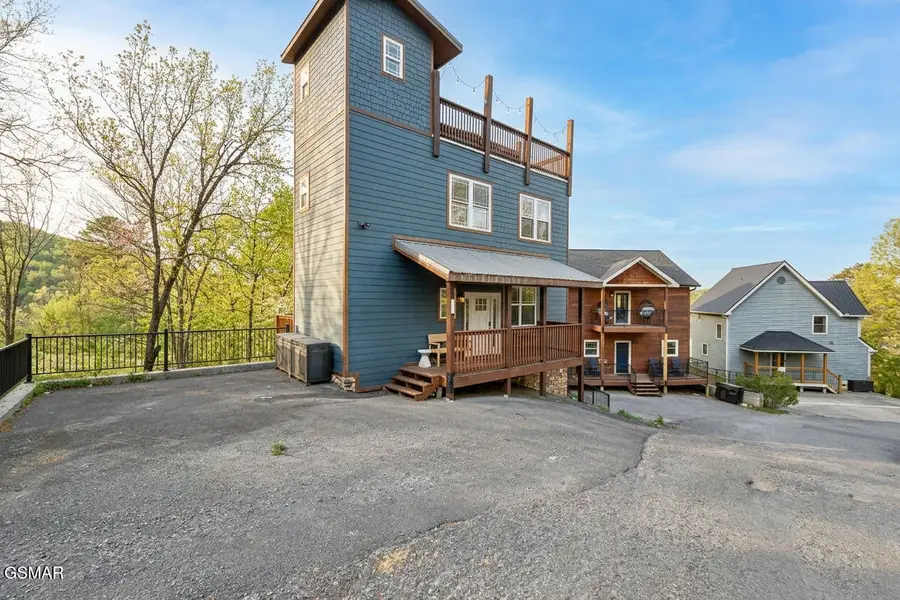 419 Stone Ridge Way, Pigeon Forge, TN 37863 - #2