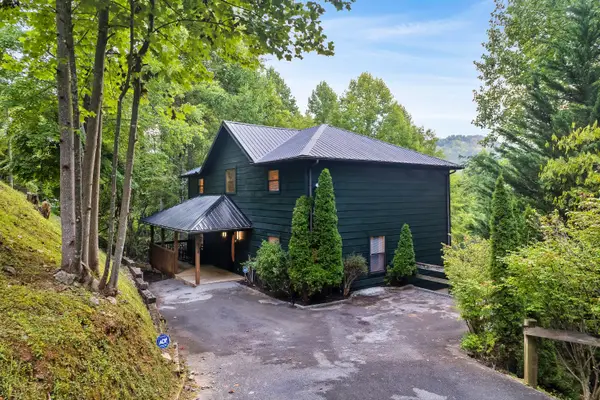 509 Hawks Trail, Gatlinburg, TN 37738