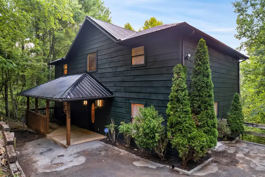 509 Hawks Trail, Gatlinburg, TN 37738 - #2