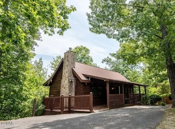 667 Kings Hills Boulevard, Pigeon Forge, TN 37863