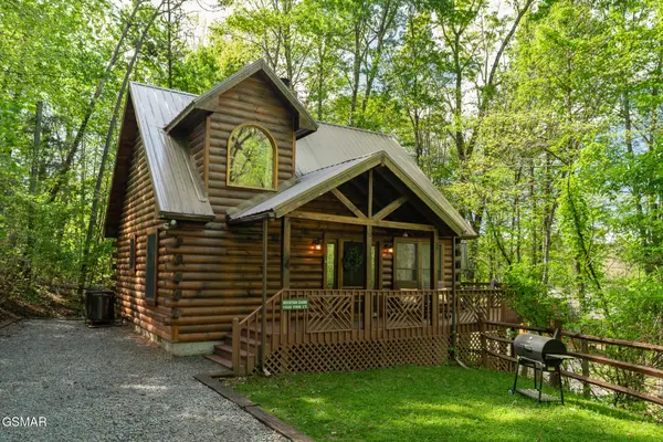 1020 Vine Court, Sevierville, TN 37876