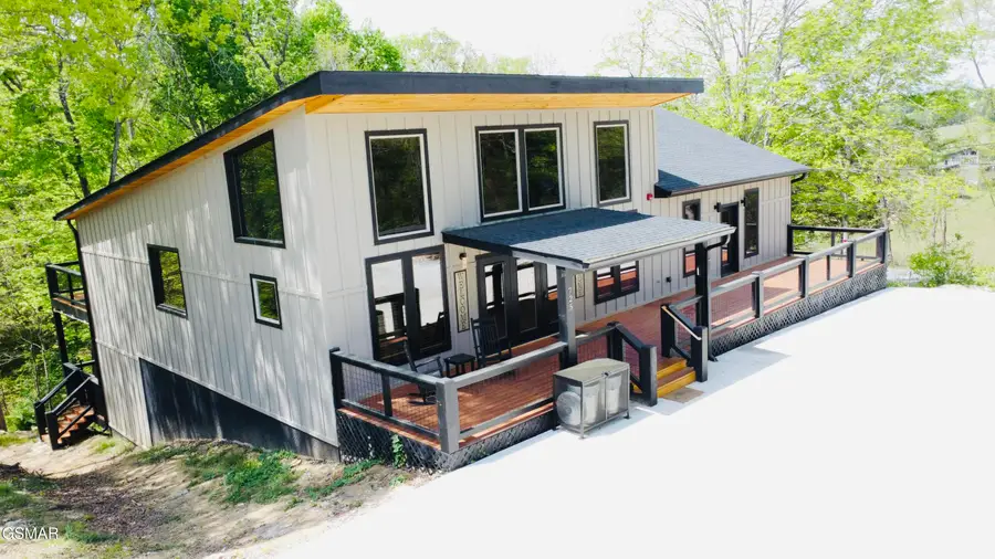 725 Timberlake Circle, Sevierville, TN 37876 - #2