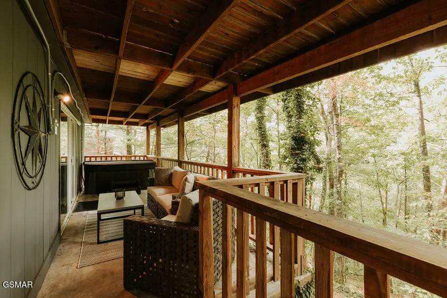 207 Cutter Gap Road, Townsend, TN 37882 - #2