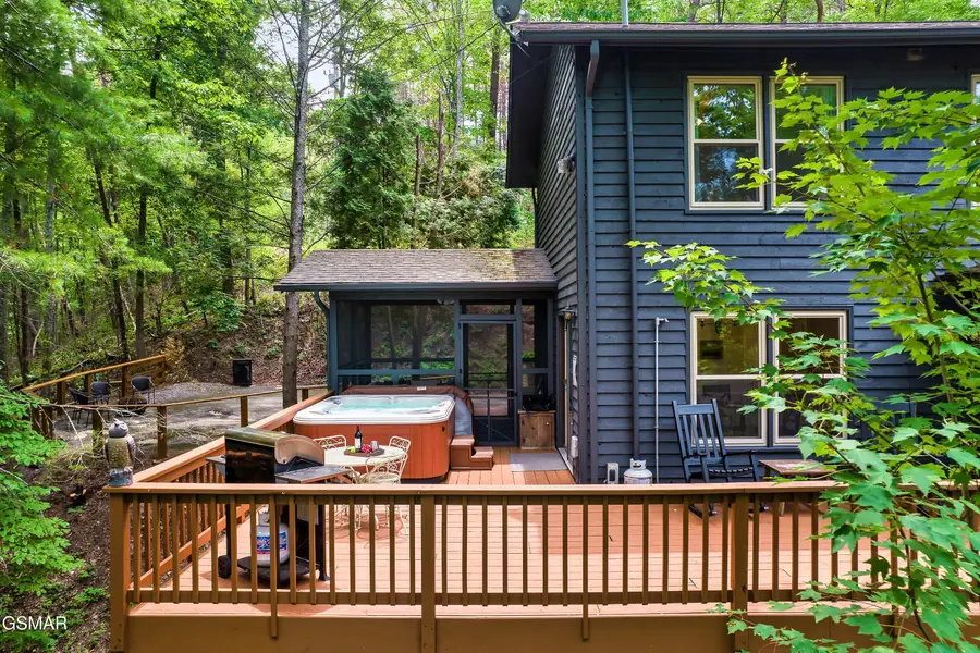 3282 Emerald Springs Loop, Pigeon Forge, TN 37862 - #3