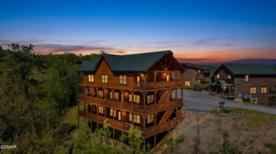 782 Park Vista Way, Gatlinburg, TN 37738 - #3