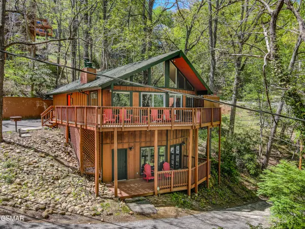 913 Echo Place, Gatlinburg, TN 37738