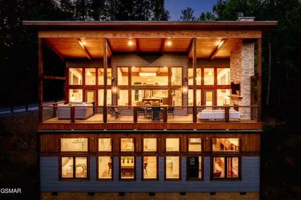 2234 Legend Drive, Sevierville, TN 37876