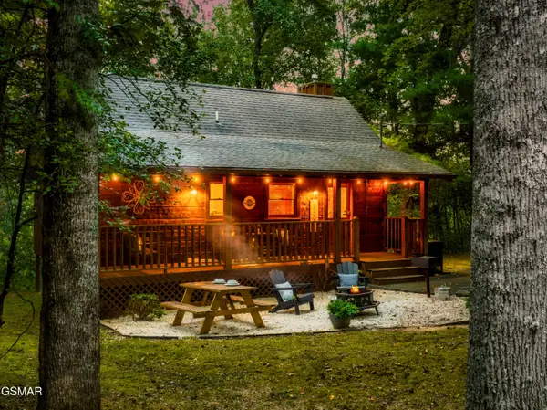 3210 Priscilla Heights Lane, Sevierville, TN 37862