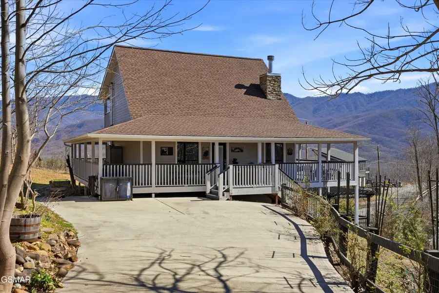 860 Pine Top Lane, Gatlinburg, TN 37738 - #2