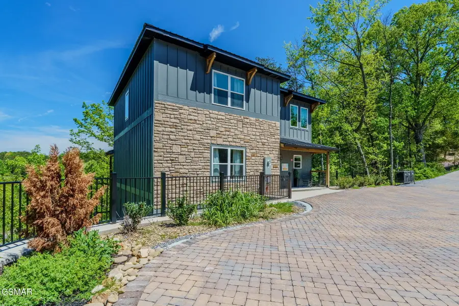 1130 Lee Cardwell Circle #UNIT 5R, Pigeon Forge, TN 37863 - #3