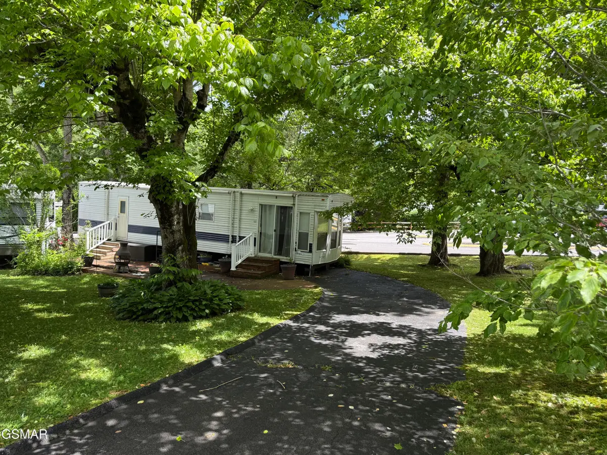 4229 E Parkway #10, Gatlinburg, TN 37738 - #1