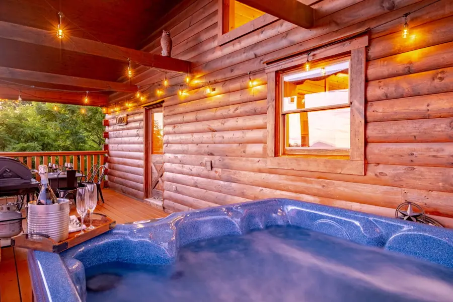 2044 Oakmont Drive, Sevierville, TN 37876 - #3