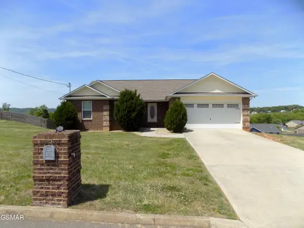 642 Privet Drive, Dandridge, TN 37725