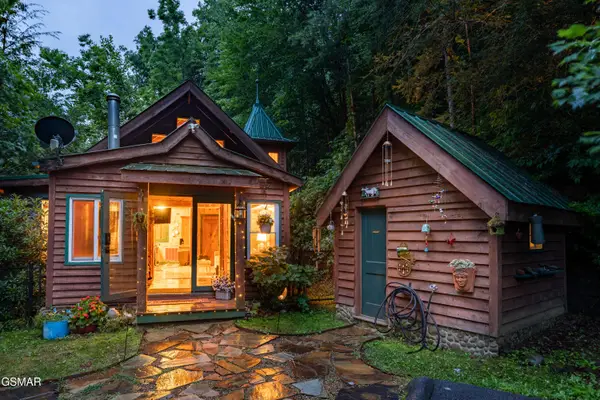 2832 Joyner Hills Lane, Sevierville, TN 37876