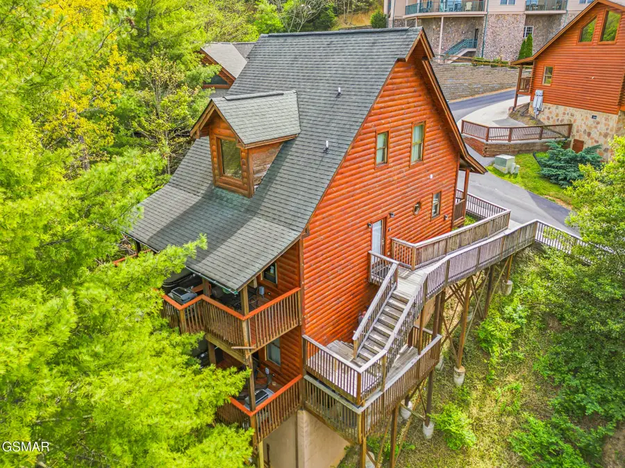 442 Big Bear Way, Pigeon Forge, TN 37863 - #3