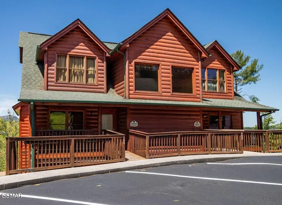460 Big Bear Way, Pigeon Forge, TN 37863 - #2