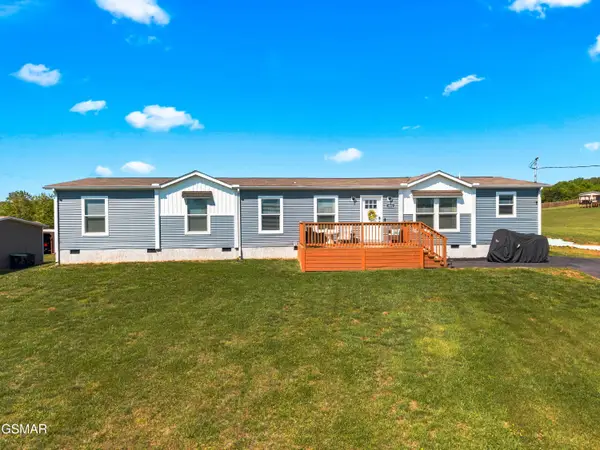 405 Barry Cove, Dandridge, TN 37725