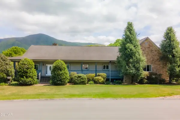 3938 Katy Hollar Road, Sevierville, TN 37862