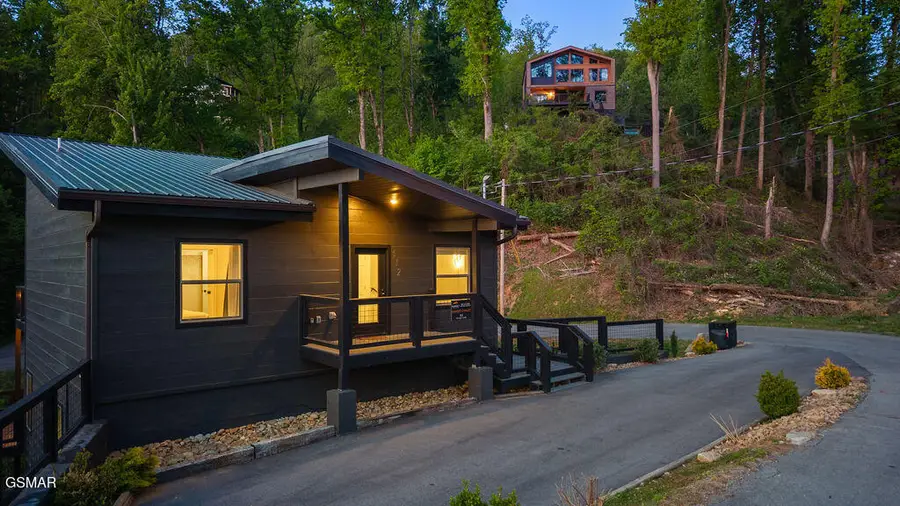 612 Sunset Lane, Gatlinburg, TN 37738 - #2