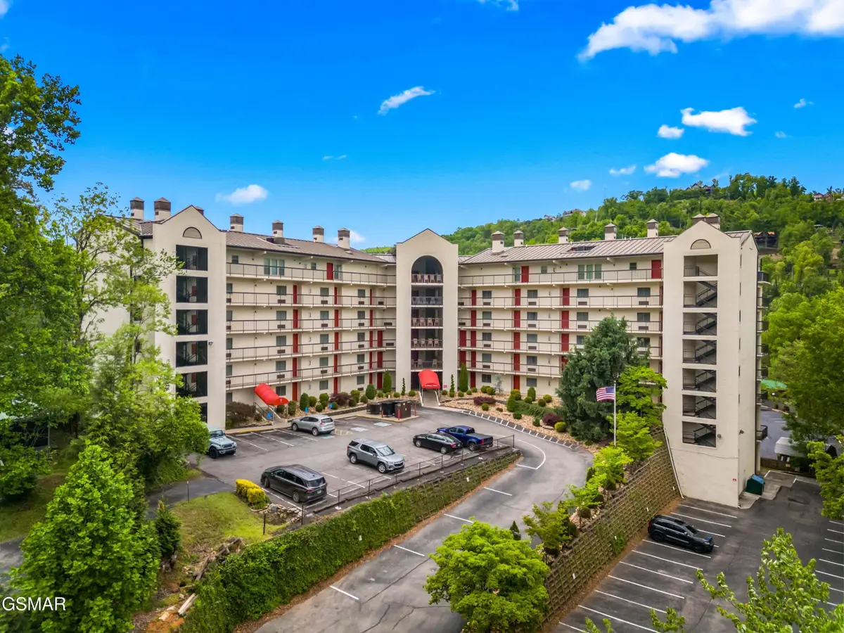 102 Baskins Creek Bypass #107, Gatlinburg, TN 37738 - #1