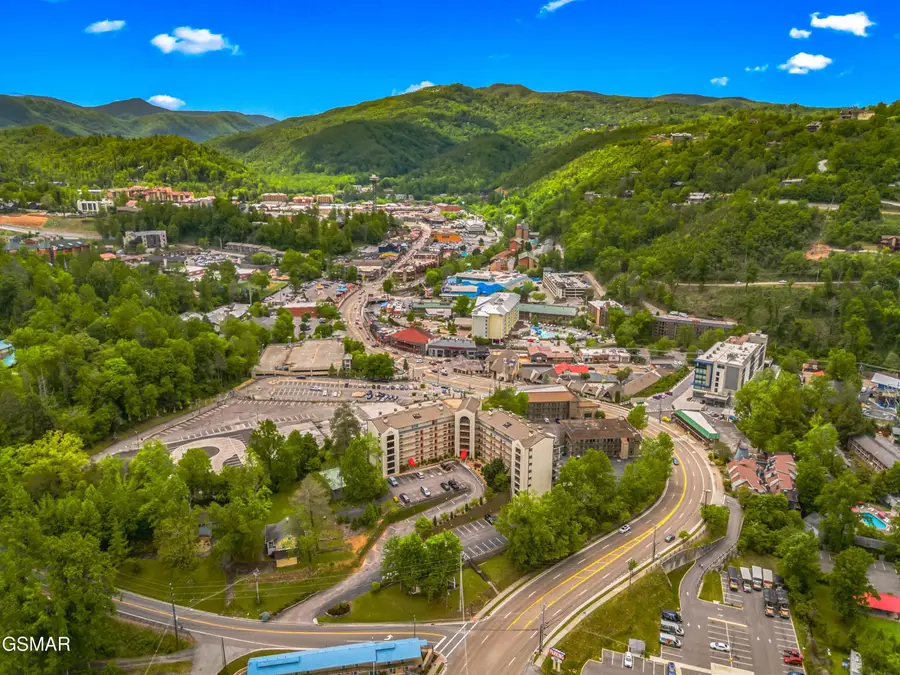 102 Baskins Creek Bypass #107, Gatlinburg, TN 37738 - #2