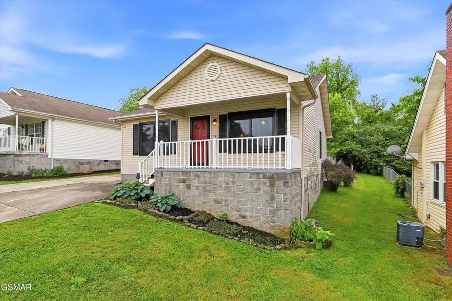 311 Henderson Street, Maryville, TN 37804 - #3