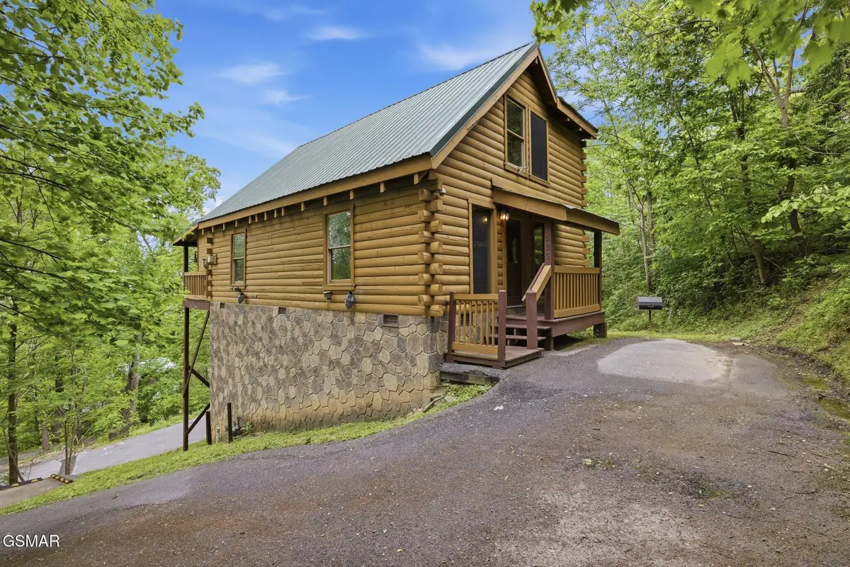 536 Forest Springs Dr, Gatlinburg, TN 37738 - #1