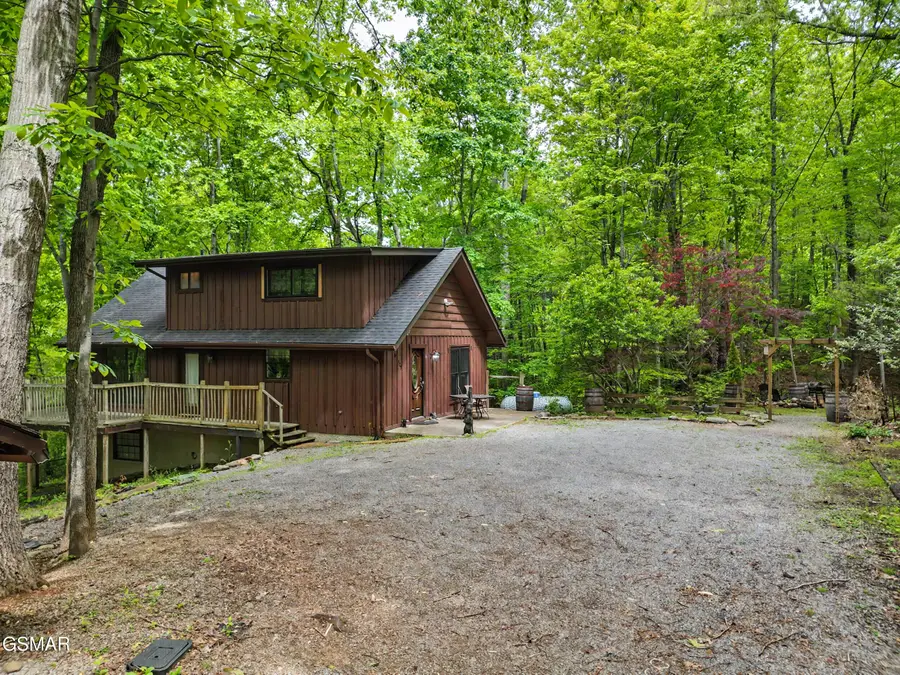 425 Hemlock Lane, Sevierville, TN 37876 - #3