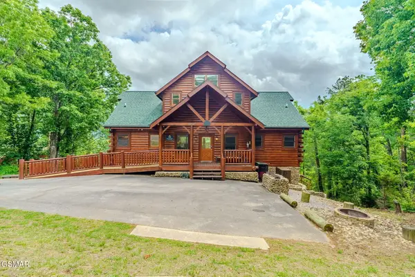 2724 Cats Paw Lane, Sevierville, TN 37862