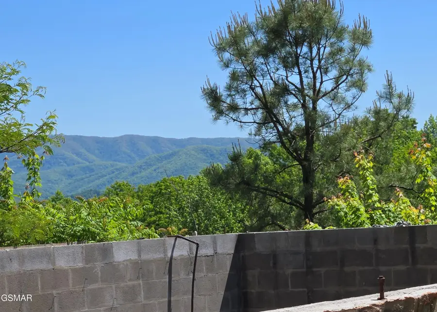 2759 Hatcher Mountain Road, Sevierville, TN 37862 - #3