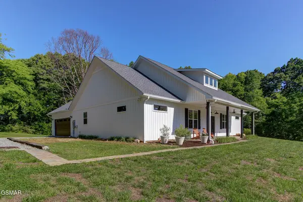 3882 Thomas Cross Road, Sevierville, TN 37876
