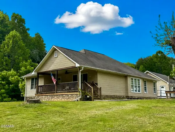 2397 Lower Rinehart Road, Dandridge, TN 37725