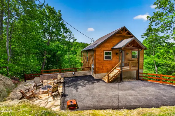 756 Ski View Lane, Sevierville, TN 37876